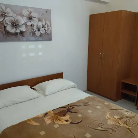 Charming Little Apartment Apartment Komaji